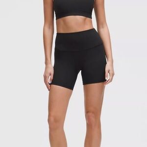 Lululemon Align High-Rise Ribbed Black shorts 6”